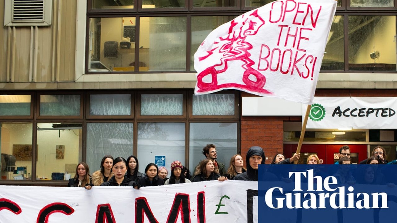 AI-generated conceptual illustration for Goldsmiths Fine Art Students Demand Compensation Amid Record-Breaking Staff Strike