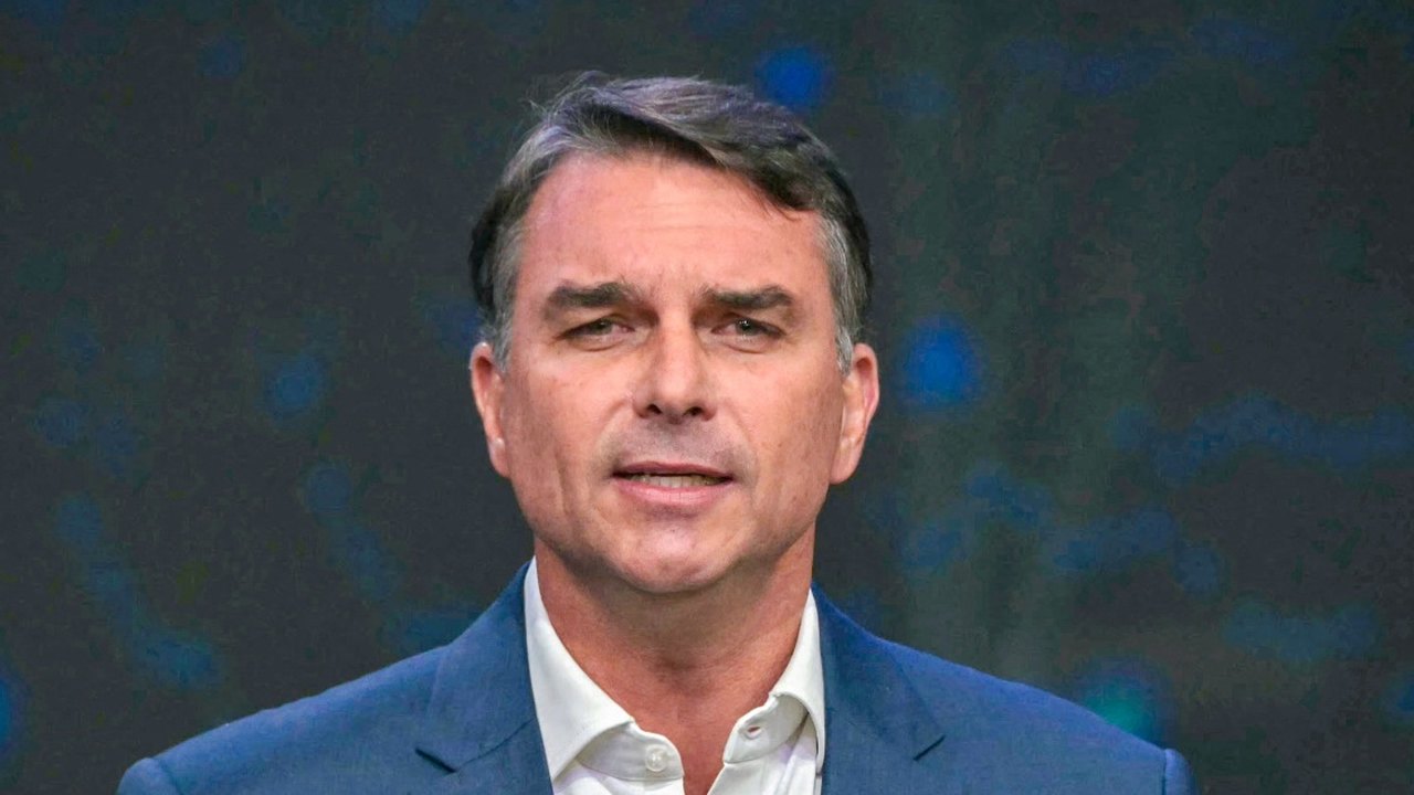 AI-generated conceptual illustration for Brazilian Senator Flavio Bolsonaro Reported in U.S. Following Election Loss and Legal Deadlines
